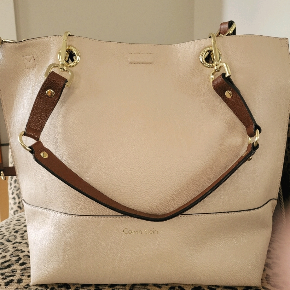 Reversible CK tote